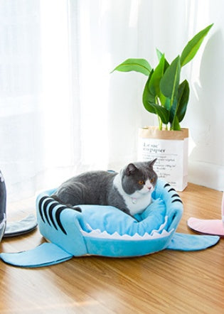 Creative Dual-Purpose Shark Pet Bed